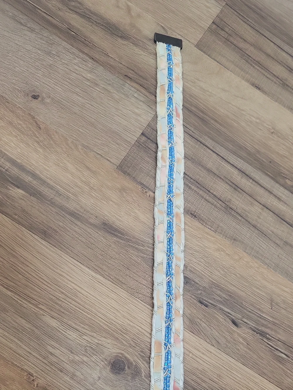 ELITE ACCESSORIES  Blue Peach Off-White Beaded Buckle / Belt